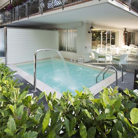 Atlas Hotel Riccione Esterno foto