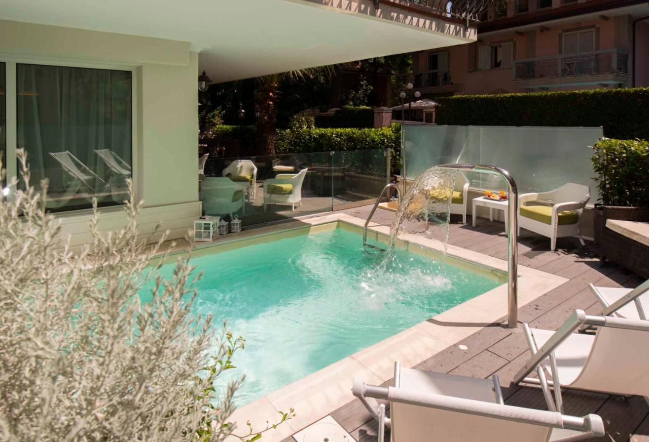 Atlas Hotel Riccione Esterno foto