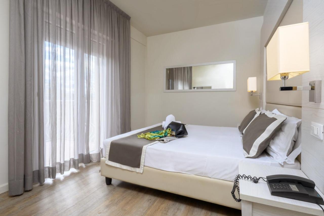 Atlas Hotel Riccione Esterno foto
