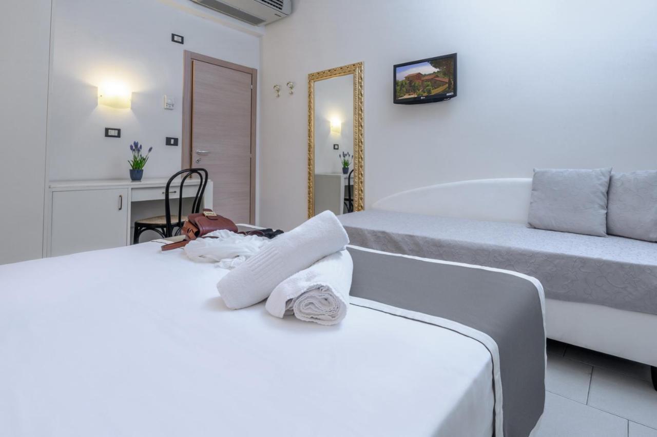 Atlas Hotel Riccione Esterno foto