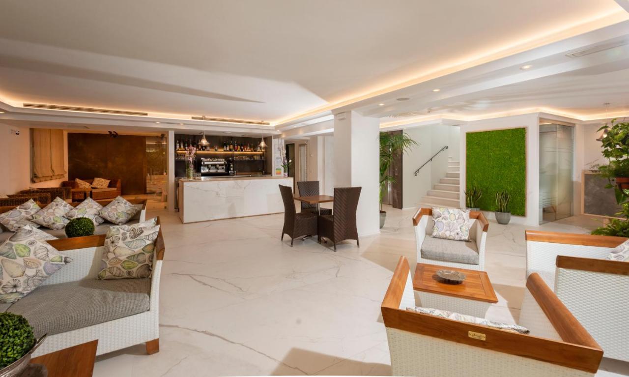 Atlas Hotel Riccione Esterno foto
