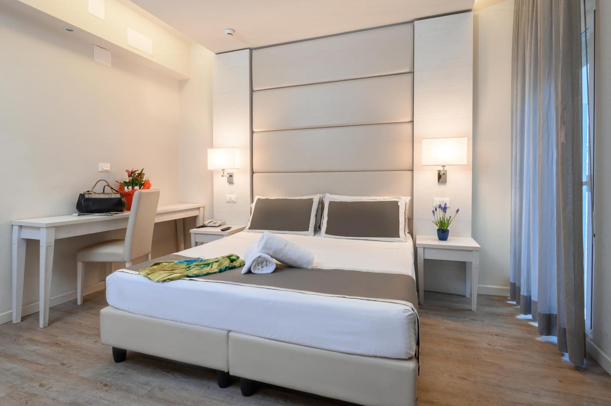 Atlas Hotel Riccione Esterno foto